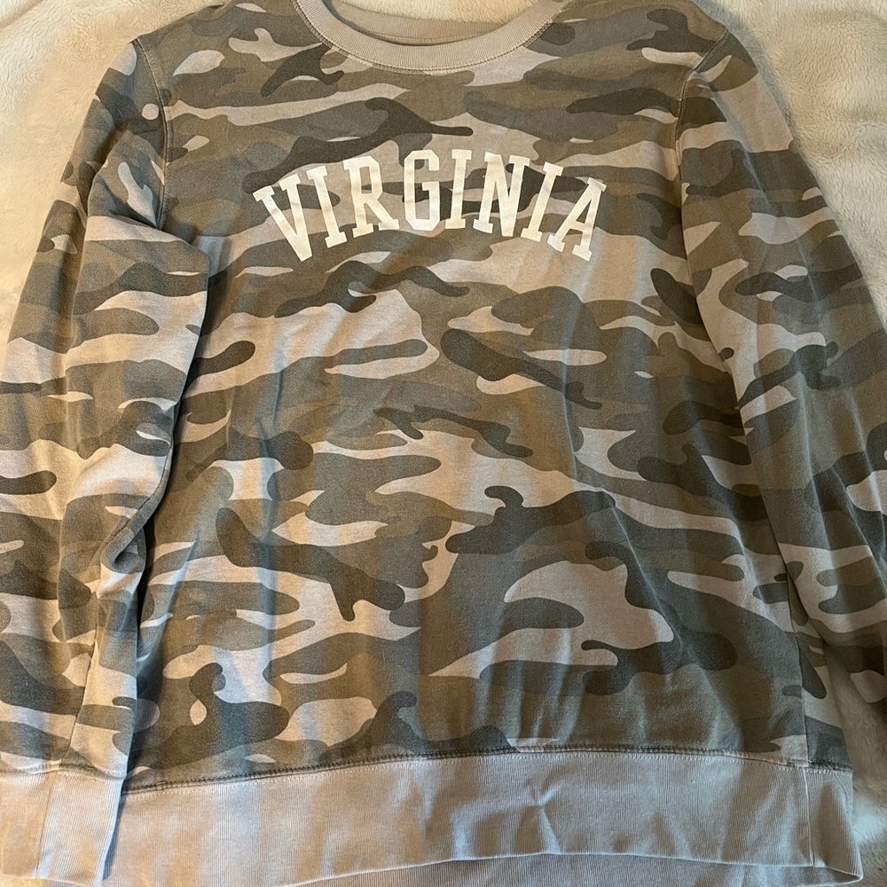 Virginia sweat shirt
